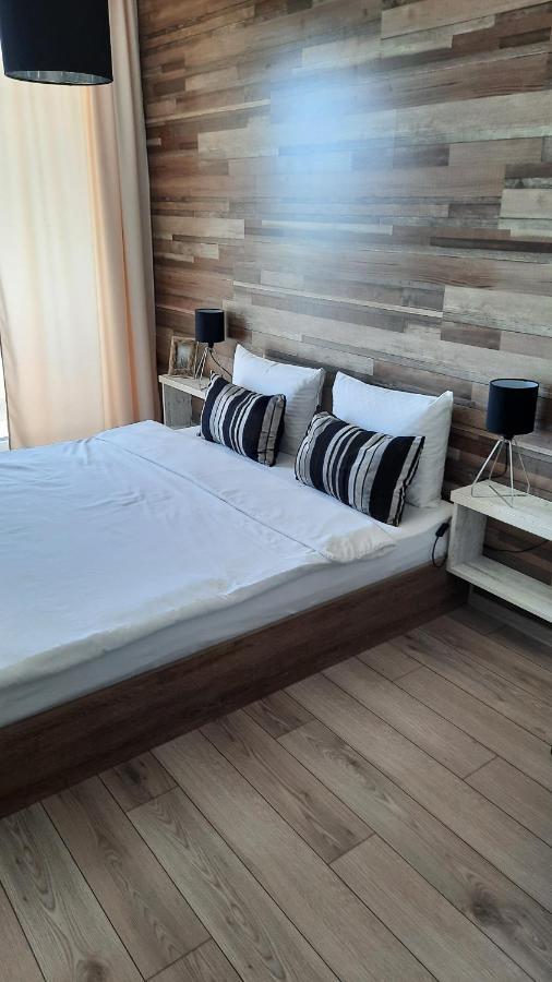 New Grey Residence Apartament Targu Mures Exterior photo
